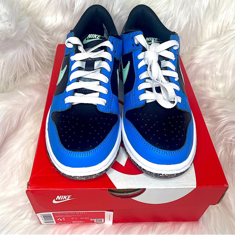 Nike Dunk Low - Picture 3 of 9